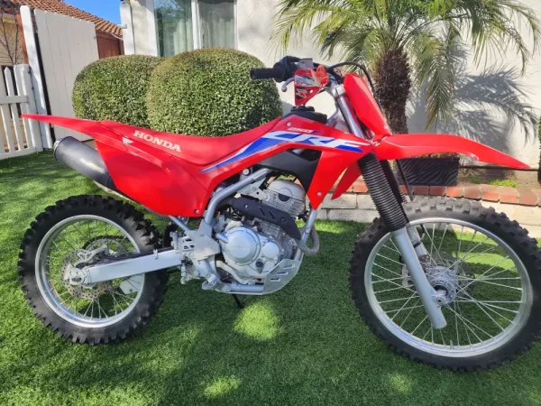 Honda CRF250F 2022 RED